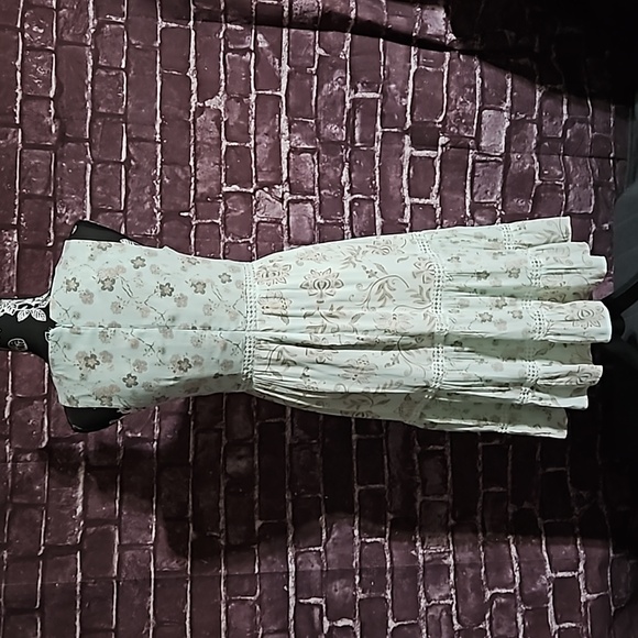 Loft Floral Tiered Crochet Detailed Pale Green Sleeveless Dress CLEARANCE - Picture 5 of 11